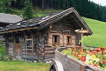 Wienerhof Frühstückspension Trins
