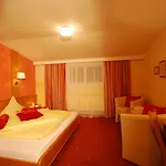 Wienerhof 3* 堤林斯