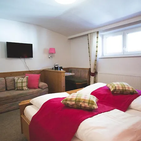 Wienerhof Bed & Breakfast 3*