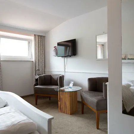 Wienerhof Bed & Breakfast Trins